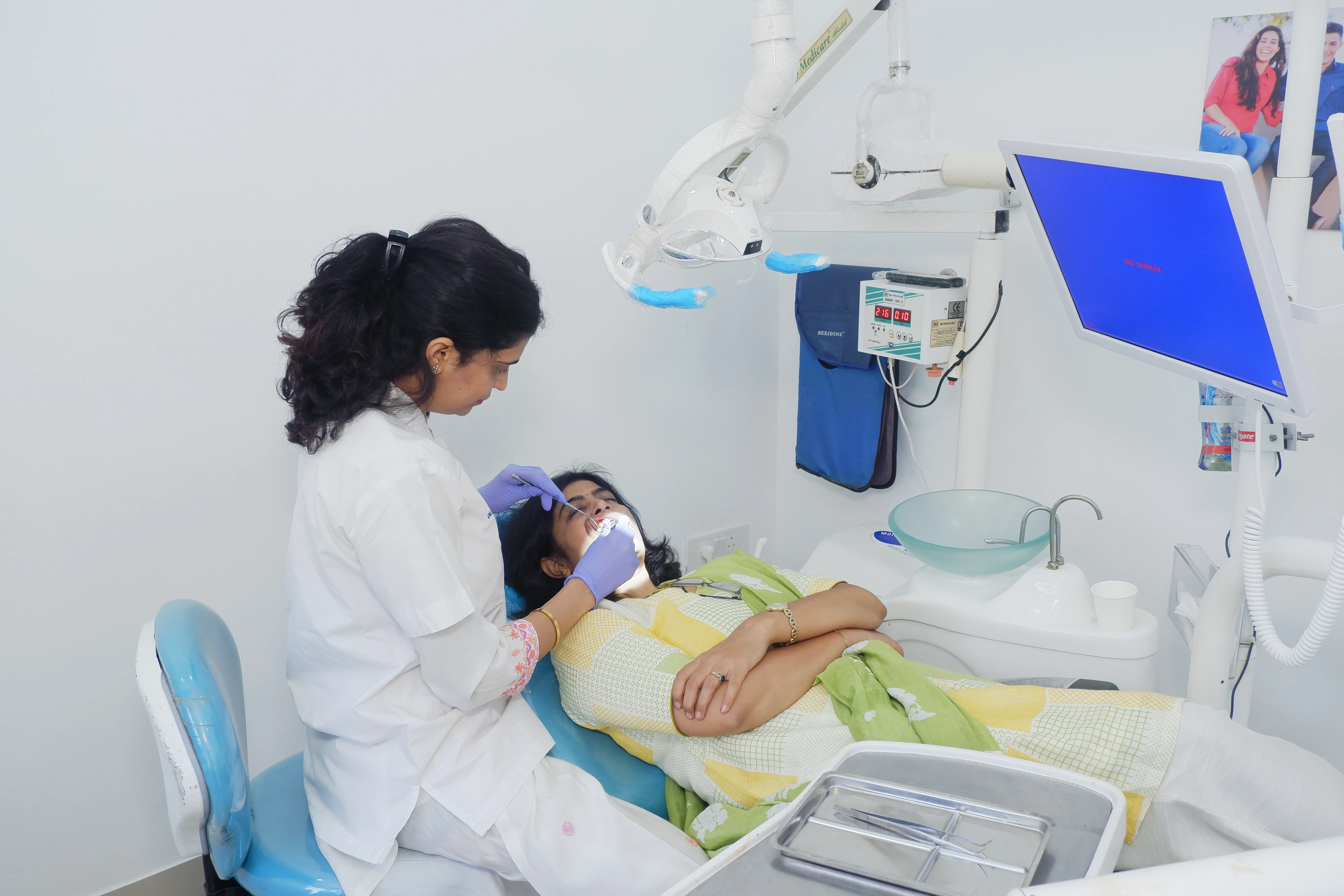 Dental Implants and Complete Smile Makeovers at Kant Dental Clinic Aundh